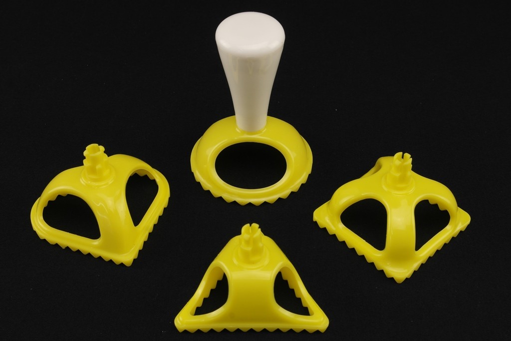 830 ZN Набір форм для пельменів, равіолі, вареників 4в1 830 ZN (шт.)