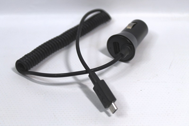 Зарядний пристрій від прикурювача на мікро USB з додатковим входом USB 5V 1.8A (шт.)