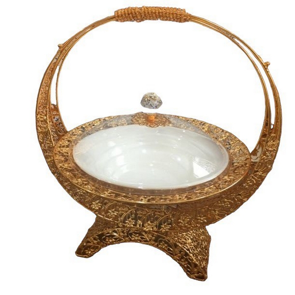 Металевий,пластиковий,дерев'яний посуд