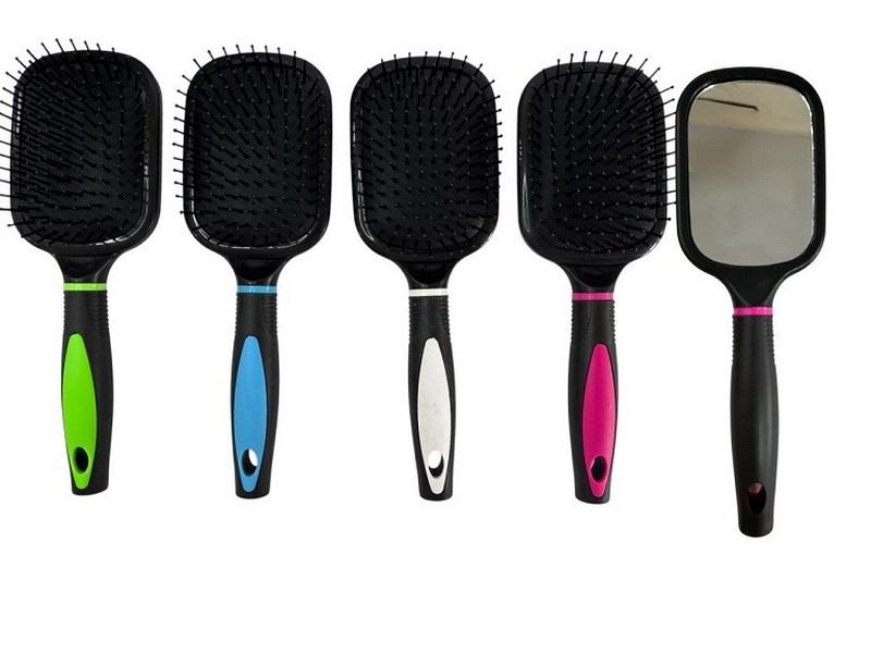 МАНІКЮРНІ НАБОРИ, ДЗЕРКАЛА, ГРЕБІНЦІ