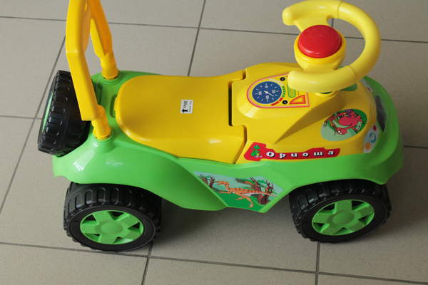 Машина-Каталка ОРІОША зелений 198 (шт.)