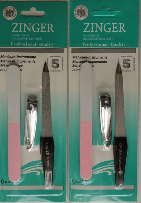 Набір манікюрний  3-ох предметний на листі (пилка полірувальна, пилка метал, кусачки) №00603 (шт.)