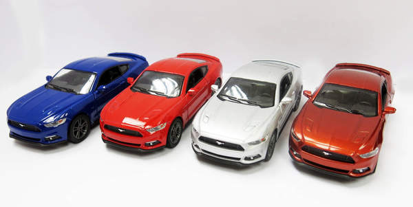 Модель легкова 5' KT5386W FORD MUSTANG GT (2015) метал.інерц.відкр.дв.4кол.кор./96/ (шт.)