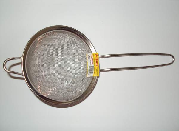 0728 Чайне сито з ручкою 10см 0728 (шт.)
