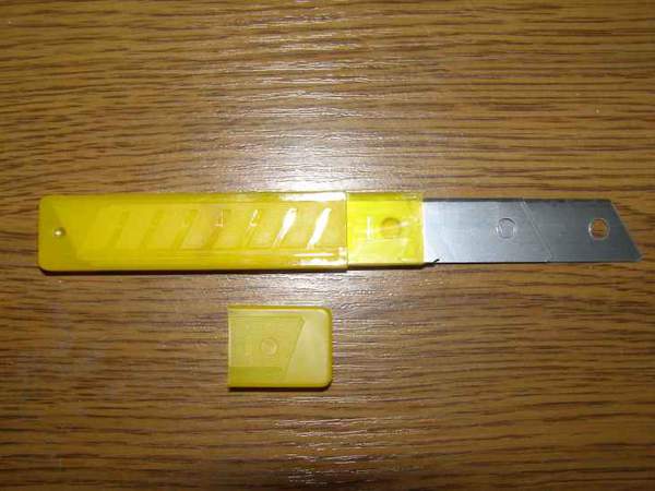 Лезо для канцелярського ножа №1020 (шт.)